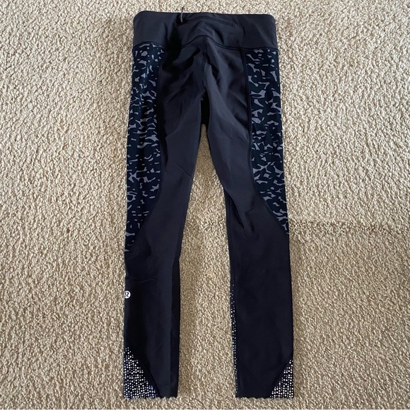 Lululemon Athletica Tight Stuff Black Reflective Dots Scalloped Hem Leggings - Picture 3 of 4